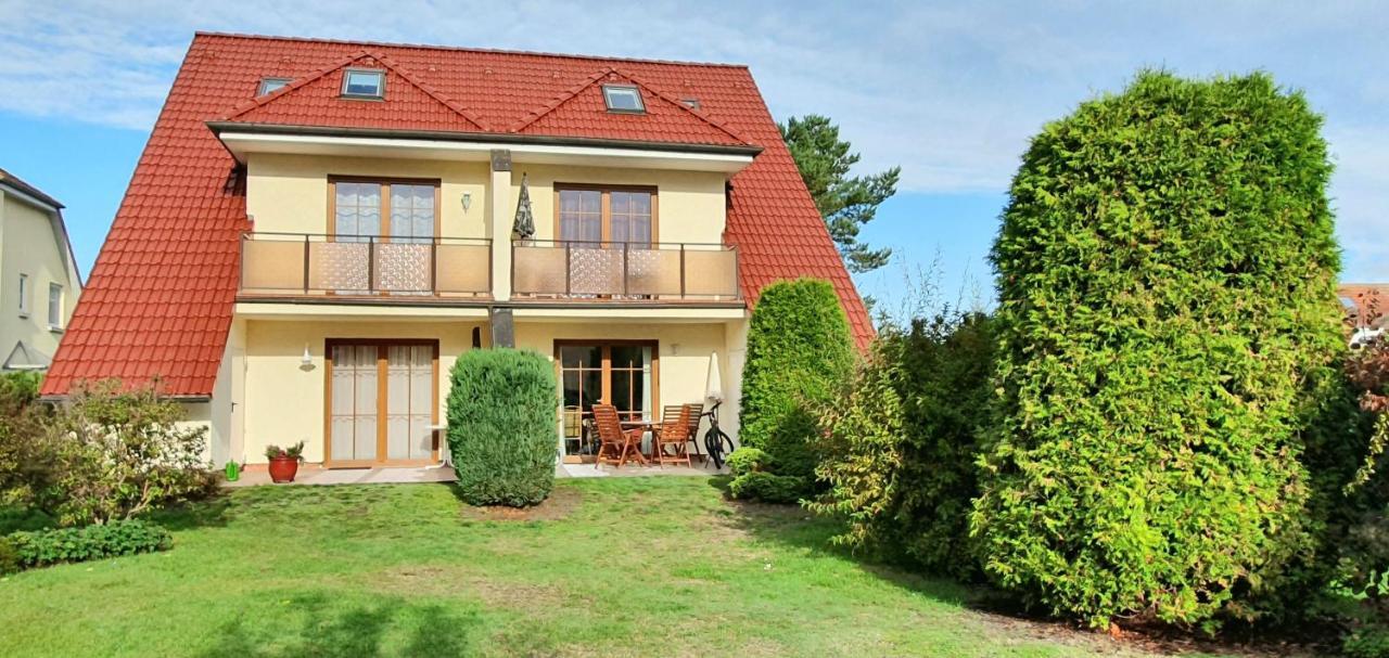 Ferienwohnung Gartentraum Mit Tollem Rasengarten Karlshagen Exterior photo